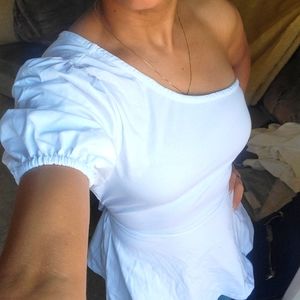 Grace Karin one shoulder white top size small